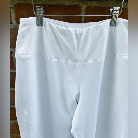 Sympli White Cropped Leggings - Picture 5 of 5
